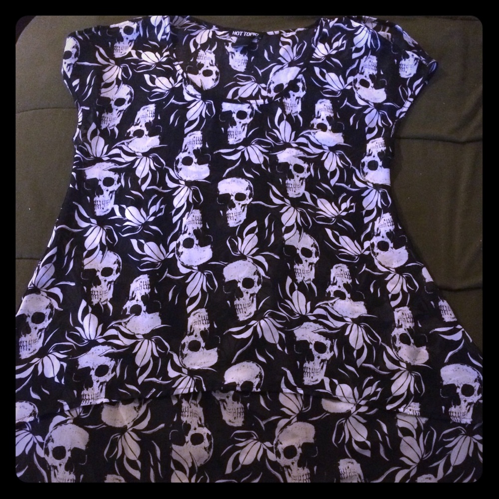 Skull blouse